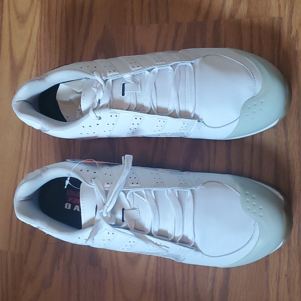 New Men's Oakley Sneakers